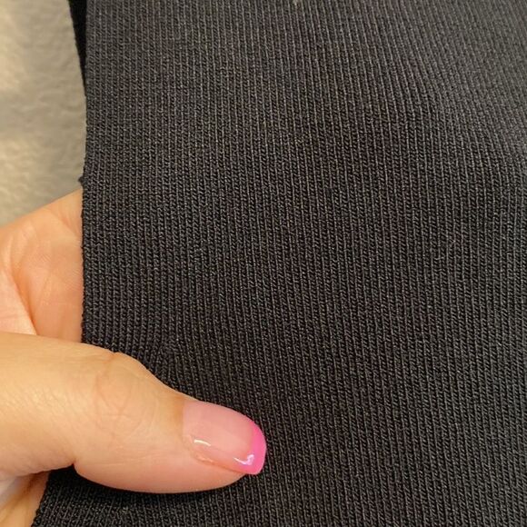 Studio G- black square neck tank- Size XL - Picture 4 of 5